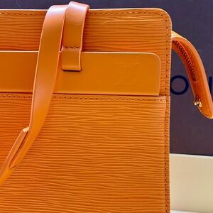 Authentic Vintage Louis Vuitton Epi Mandarin Orange Croisette PM Tote Bag